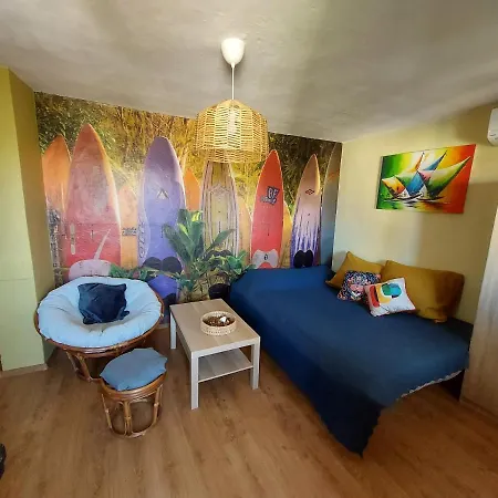 Surf House Apartment *
